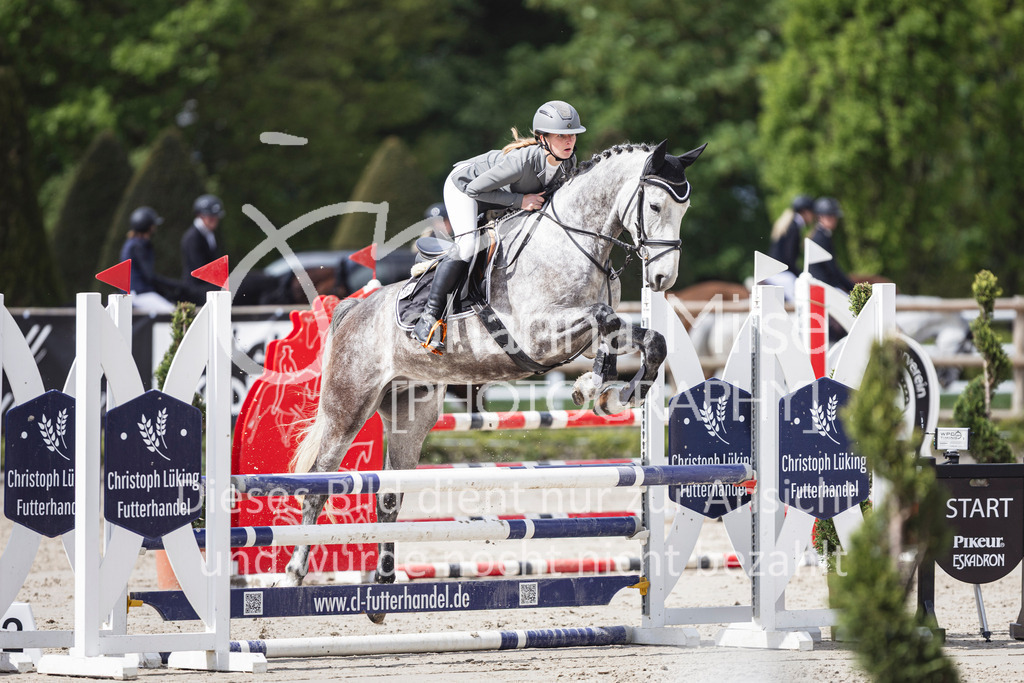 260508_PfSpTa_8_SprPf-A2-814 | Deine schönsten Turniermomente als professionelle Fotos! Entdecke hochwertige Pferdesport-Fotografie im Online-Shop. Jetzt Fotos finden & bestellen!
