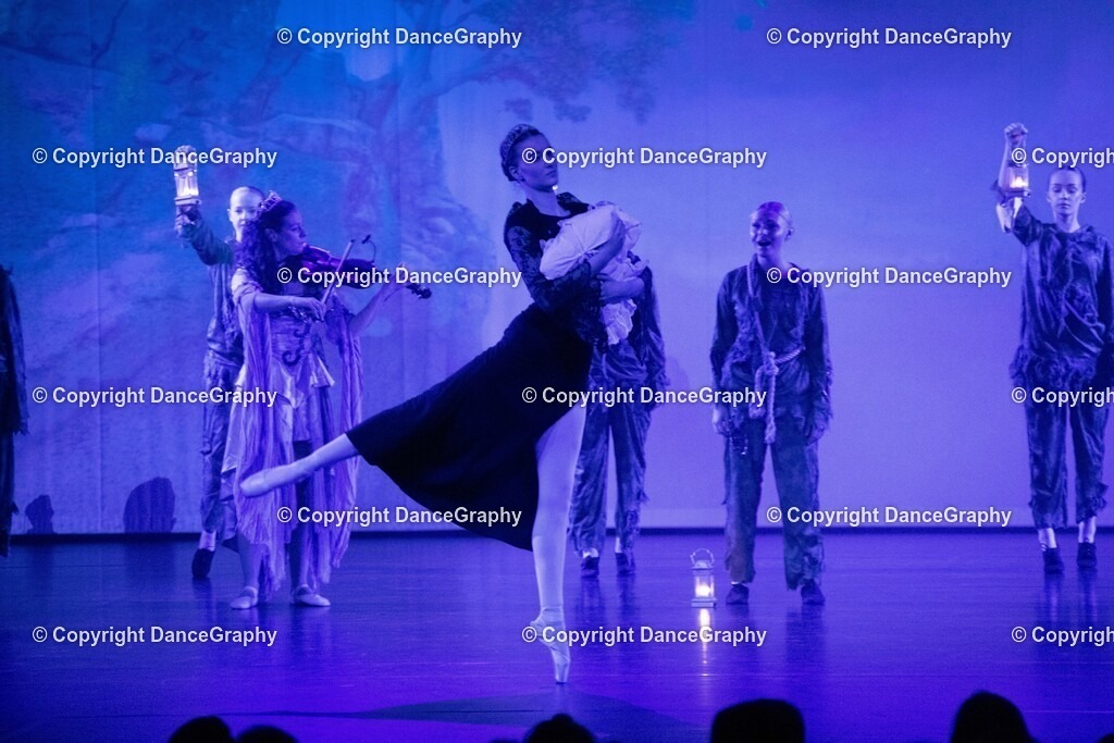 GPHY1460 | DanceGraphy - Realisiert mit Pictrs.com