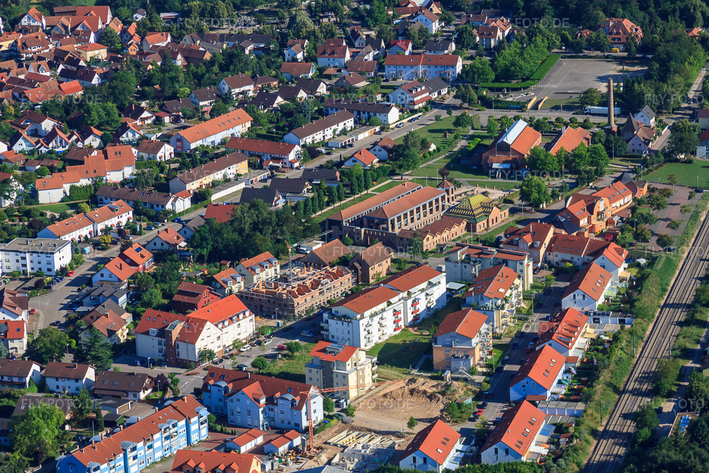 Luftbild: Untere Buchstraße und Ludoviciring in Jockgrim im Bundesland Rheinland-Pfalz in Deutschland. Foto: IMG_42420.jpg vom 27.06.2011 durch Werner Riehm/FLY-FOTO.de