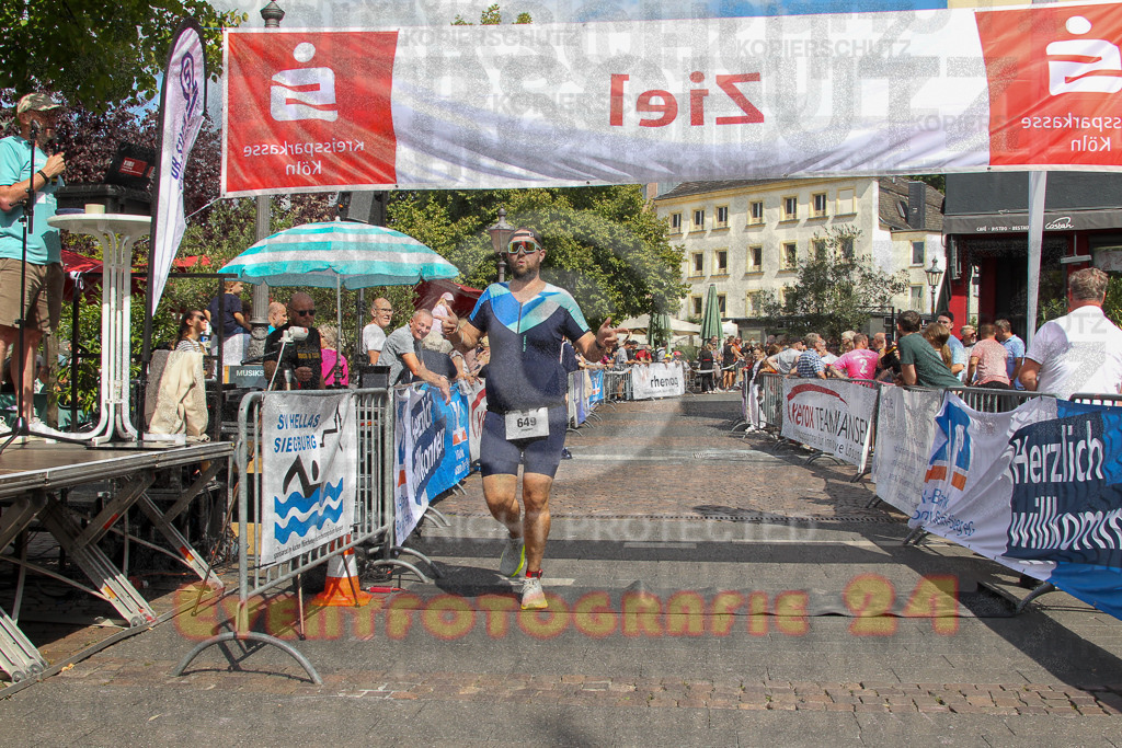 250824_1457_EV4_2420 | Sportfotografie im Rhein-Sieg Kreis, Köln, Bonn, NRW, Rheinland Pfalz, Hessen, etc. Unser Tätigkeitsfeld umfasst den Laufsport vom Volkslauf über den Marathon, Duathlon, Triathon bis zum Ultralauf wie Kölnpfad Ultra oder Schindertrail.