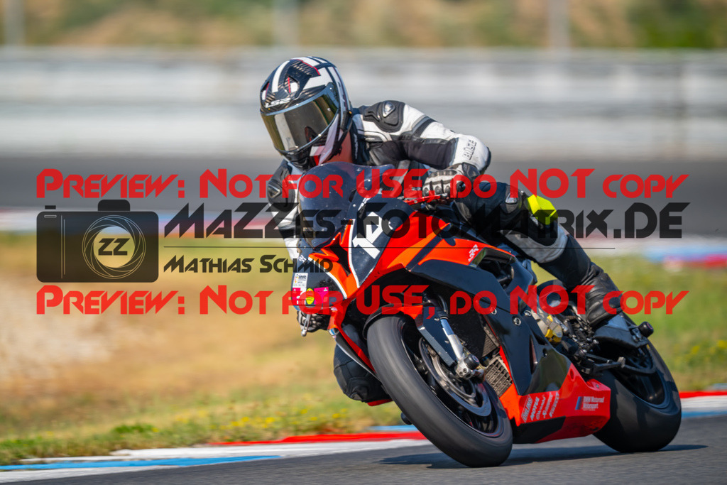 MaZZes-Fotomatrix-20260805-524698 | OPEN