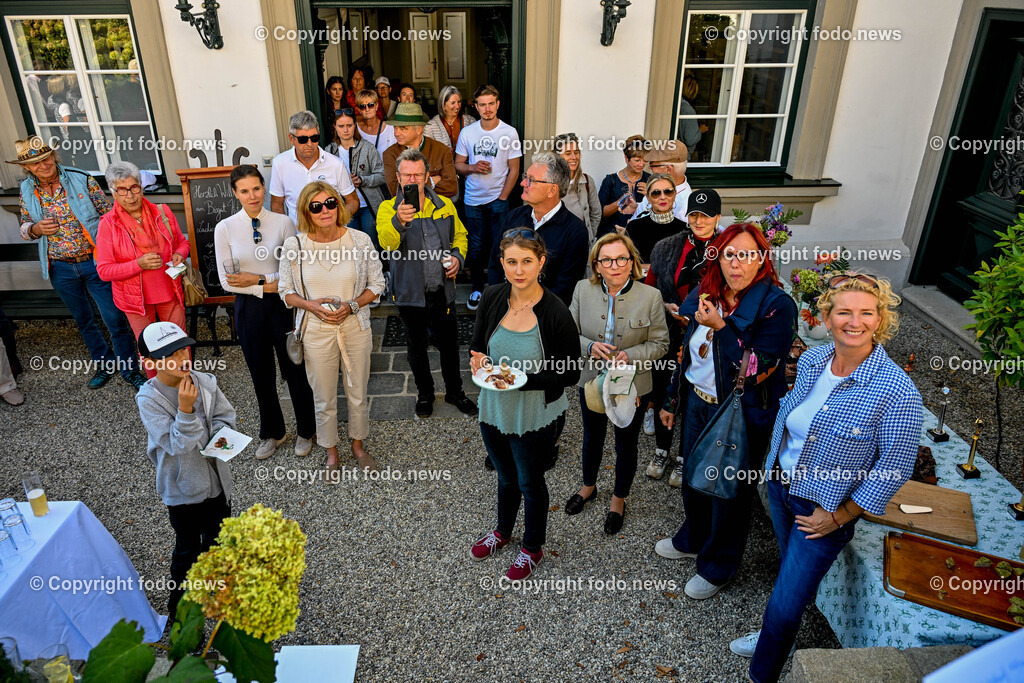 Inner Wheel Club Linz_ Charity Oldtimerfahrt_ 21.09.2024-146 | 21.09.2024, Linz, AUT, Inner Wheel Club Linz,  Charity Oldtimerfahrt im Bild Inner Wheel Club Linz,  Charity Oldtimerfahrt, Teilnehmer©Harald Dostal / fodo.media