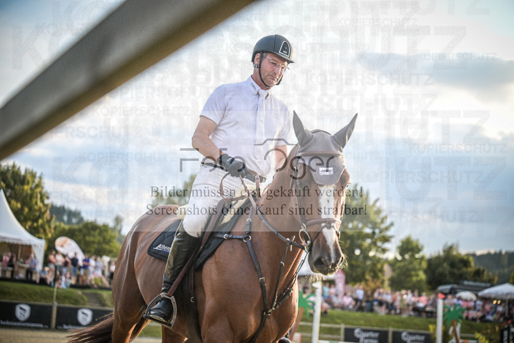 DOS_0580 | Entdecke hochwertige Reitturnierfotos von Foto Oger. Professionell, emotional und authentisch – jetzt Lieblingsmomente im Shop bestellen.Deutschlandweite Turnierfotografie. - Realisiert mit Pictrs.com