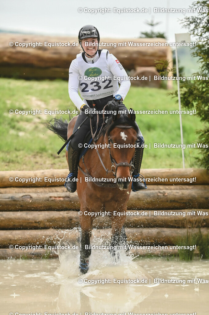 20230513_CCI2_Section2_Gelände_0511 | equistock