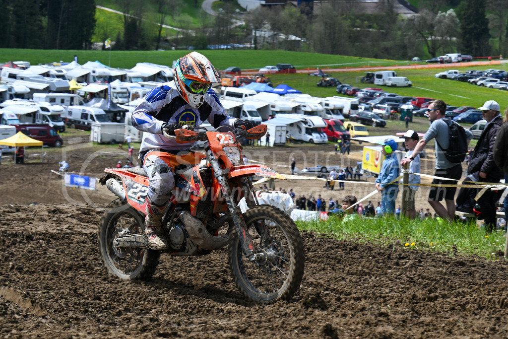 Motocross Schlatt bei Winterthur - 29. April 2023 | #22 Luedi Thierry aus Gossau (CH) auf KTM in der Kategorie Hobby Open am Motocross Schlatt bei Winterthur, 29. April 2023.
Instagram: @mx_schlatt | @mc_wila | @sam_schweiz
Bild: Sportfotografie Markus Aeschimann | www.markus-aeschimann.ch - Realisiert mit Pictrs.com