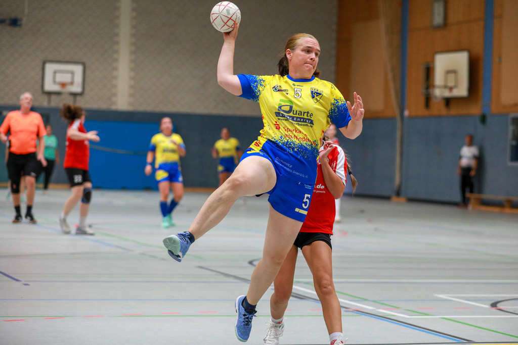 Lobberich-Neukirchen310825_042 | Bildergalerie von Sport-Ereignissen aber auch von weiteren spannenden Dingen - nicht nur vom Niederrhein. In Anlehnung an den bekannten Spruch von Hanns Dieter Hüsch heißt das Motto: "Niederrhein ist überall".  - Realisiert mit Pictrs.com