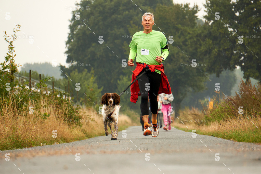 DSC00523_mitLogo39 | Five Stars Fotografie und Videografie fängt Ihre besonderen Momente mit atemberaubenden Bildern und hochwertigen Videos ein. Perfekt für Hochzeiten, Events und mehr – lassen Sie sich von unserer Expertise und Kreativität begeistern. - Realisiert mit Pictrs.com