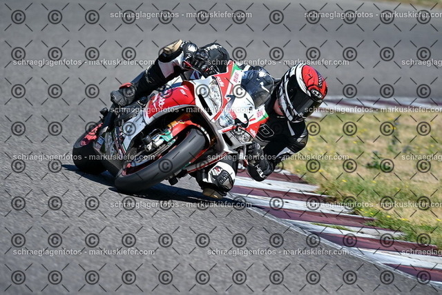 26bt04-0280 | markuskiefer.com - Realisiert mit Pictrs.com