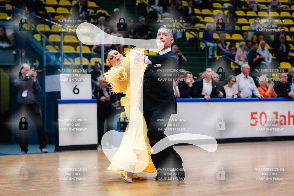 Hessen Tanzt WDSF Open Senior III Standard 5th (240) Fiorenzo Fortin _ Marianna Voltan (Italy)-2025-05-17-0461 | Webshop for digital downloads and prints of dance sport, event & show photographer Julian Link - Realisiert mit Pictrs.com