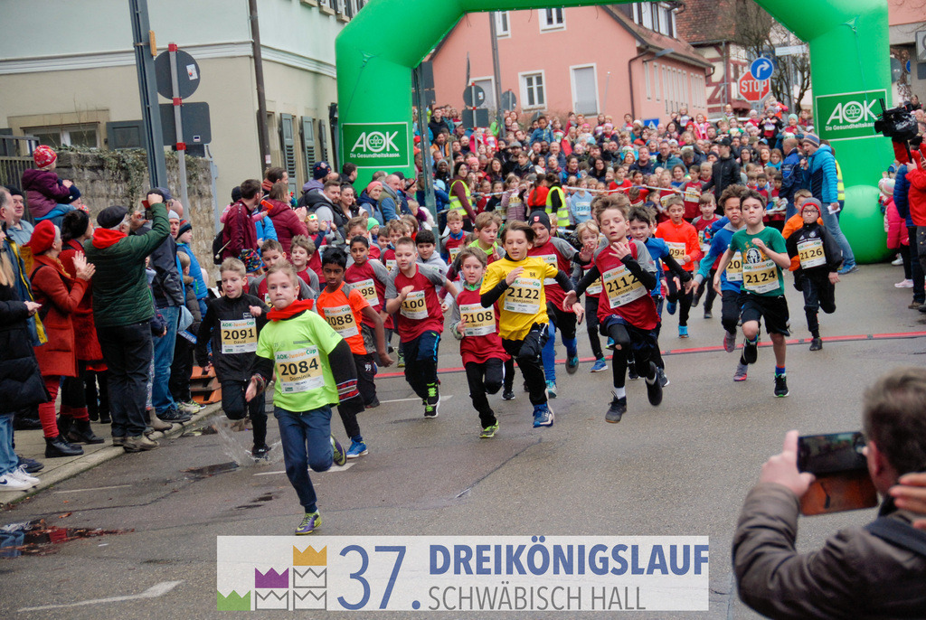 AOK JuniorCup 400m | 3Koenigslauf 2023 - Realisiert mit Pictrs.com