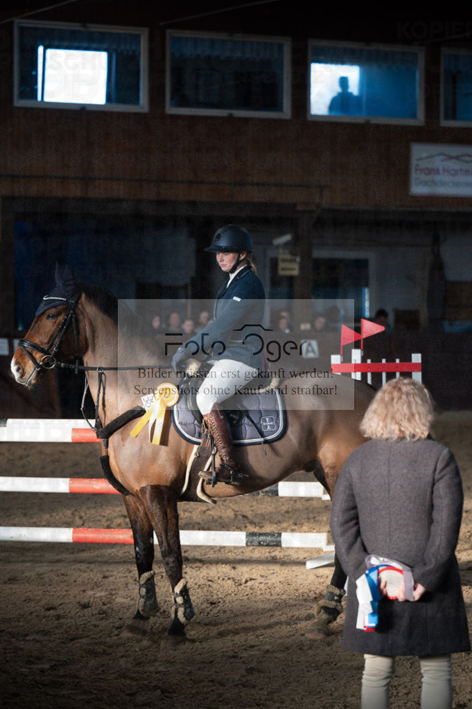 Hallenreittunier Voxtrup 2023 | Entdecke hochwertige Reitturnierfotos von Foto Oger. Professionell, emotional und authentisch – jetzt Lieblingsmomente im Shop bestellen.Deutschlandweite Turnierfotografie. - Realisiert mit Pictrs.com