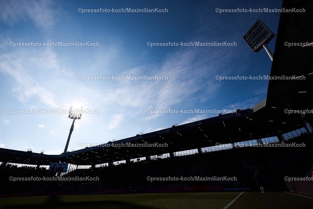BOC14022602263 | 15.02.2026, Fußball, VfL Bochum - SC Paderborn 07, 2. Fußball Bundesliga, 22. Spieltag, Vonovia Ruhrstadion, Saison 2025 2026: Innenansicht Spielstätte Stadion Tribüne Tribünen Innnen  DFB regulations prohibit any use of photographs as image sequences and or quasi-video.