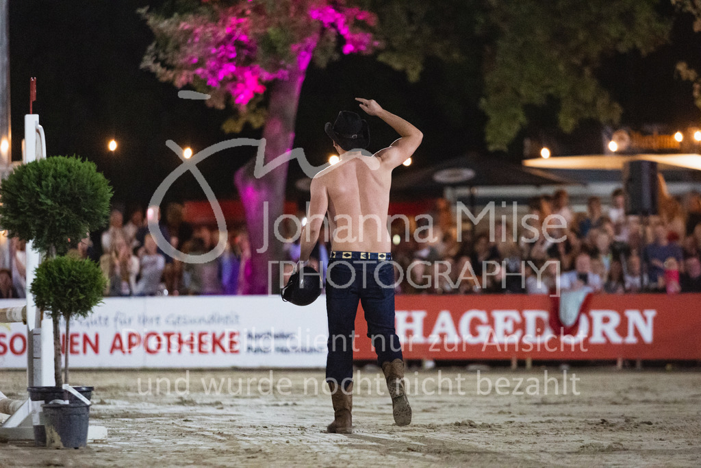 220827_Delbrueck_Kostuem-666 | Deine schönsten Turniermomente als professionelle Fotos! Entdecke hochwertige Pferdesport-Fotografie im Online-Shop. Jetzt Fotos finden & bestellen!