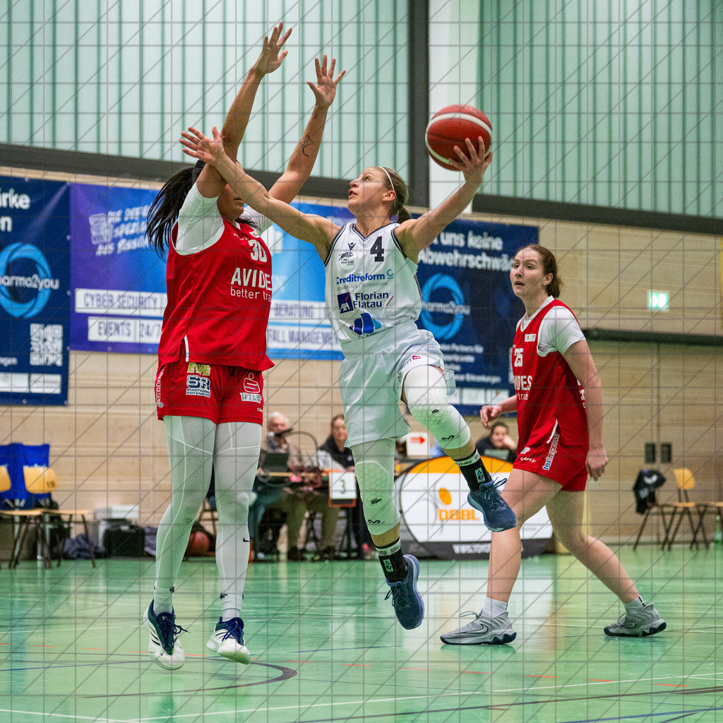 2. DBBL Nord 25/26 | Spieltag 13 | BBC Osnabrück vs. BG 89 Avides Hurricans | 21.12.25: 2. DBBL Nord 25/26 | Spieltag 13 | BBC Osnabrück vs. BG 89 Avides Hurricans / Osnabrück / Deutschland  //   CREDIT:www.bullenfotos.de, Martin König, Hörner Weg 40, D-49078 Osnabrück, +4917663732967 // Nutzung und Weitergabe nur zu den vereinbarten Zwecken. Presseanfragen an Ersteller. Alle Rechte beim Ersteller. Honorierung nach MFM. - Realisiert mit Pictrs.com