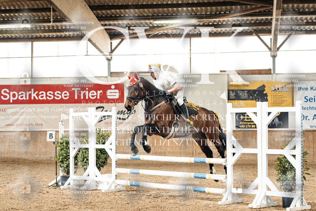 CK905487 | Turnierfotografie Pferdefotografie Trier Rheinland-Pfalz Pferdesport Reitsport Tierfotografie Sportfotografie Pferdevideo Pferdevideografie Equestrianvideography equestrianphotography  - Realisiert mit Pictrs.com
