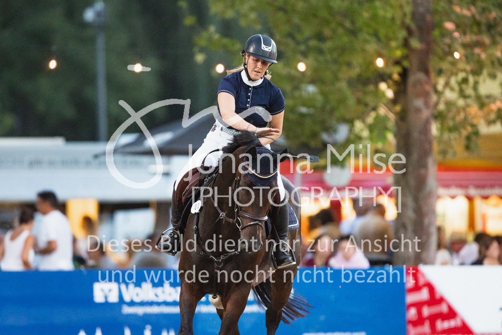 220825_Delbrueck_A1-Mannschaft-363 | Deine schönsten Turniermomente als professionelle Fotos! Entdecke hochwertige Pferdesport-Fotografie im Online-Shop. Jetzt Fotos finden & bestellen!