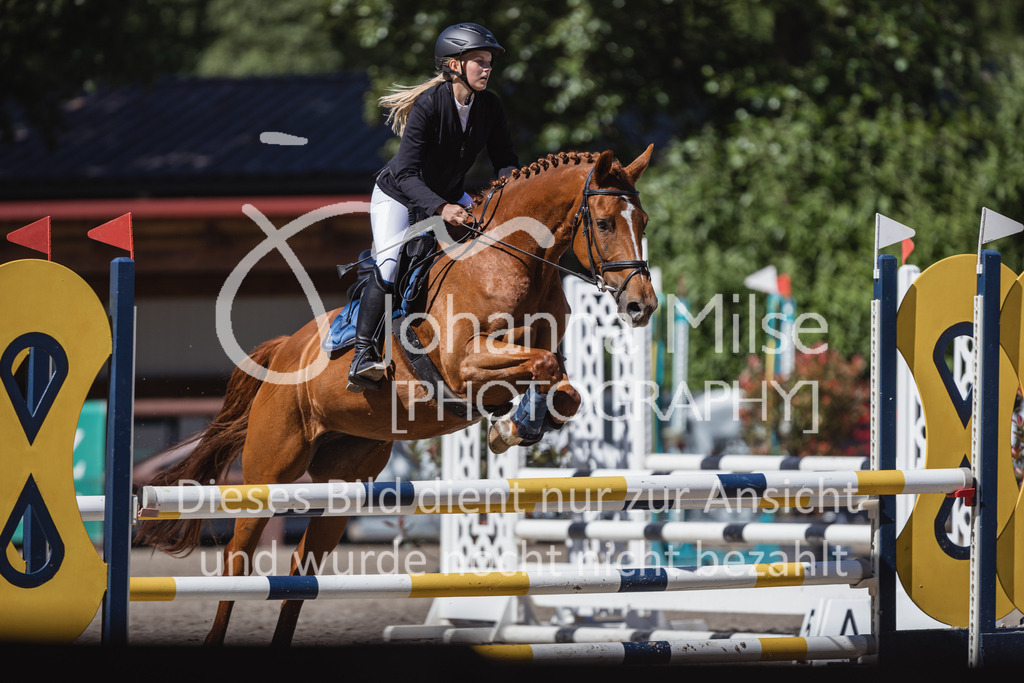 230610_Mühlen_A-Spr1-635 | Deine schönsten Turniermomente als professionelle Fotos! Entdecke hochwertige Pferdesport-Fotografie im Online-Shop. Jetzt Fotos finden & bestellen!