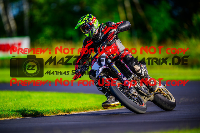 MaZZes_FotoMatrix_240713_6007705_2637 | UE40