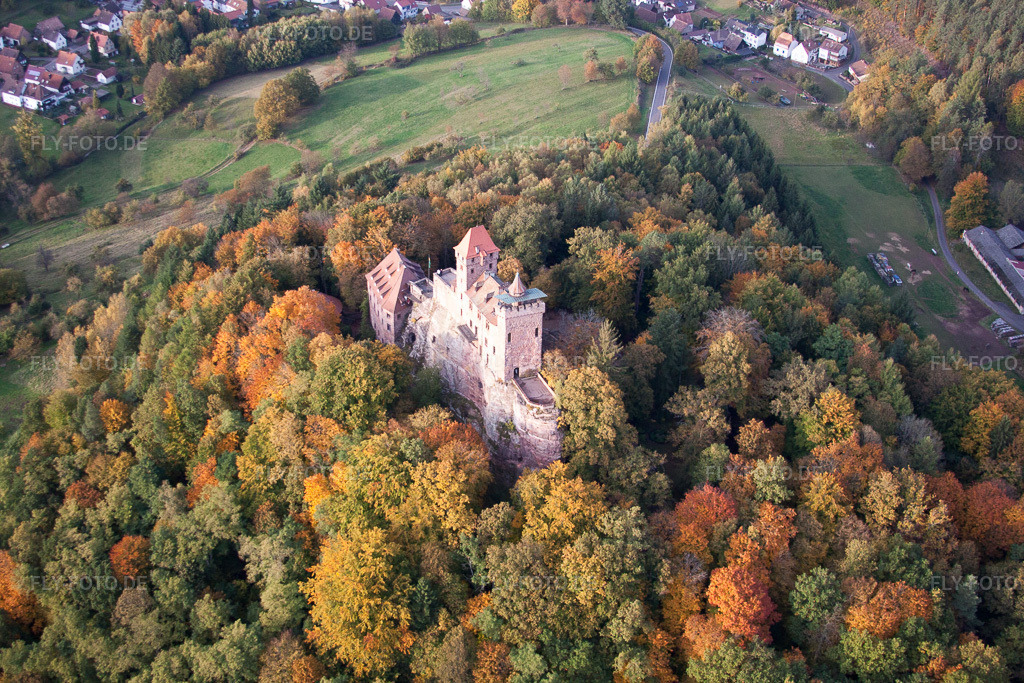 Luftbild: Burg Berwartstein in Erlenbach bei Dahn im Bundesland Rheinland-Pfalz in Deutschland. Foto: IMG_53942.jpg vom 20.10.2012 durch Werner Riehm/FLY-FOTO.de