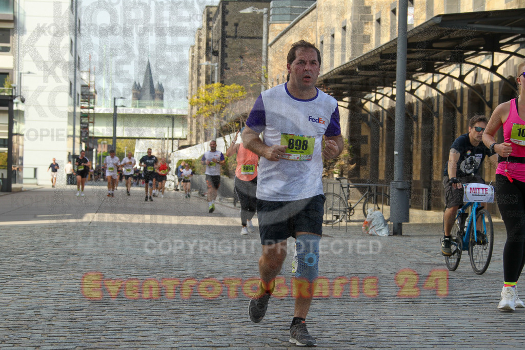 250920_1500_EV4_7871 | Sportfotografie im Rhein-Sieg Kreis, Köln, Bonn, NRW, Rheinland Pfalz, Hessen, etc. Unser Tätigkeitsfeld umfasst den Laufsport vom Volkslauf über den Marathon, Duathlon, Triathon bis zum Ultralauf wie Kölnpfad Ultra oder Schindertrail.