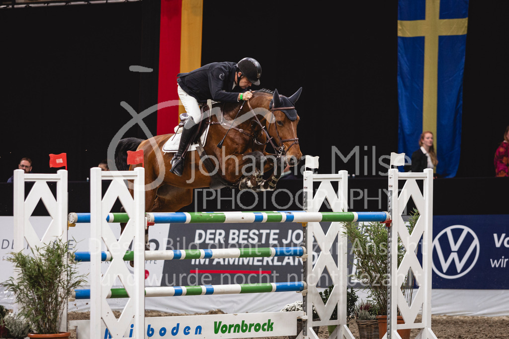 241103_Oldenburg_FinaleYoungster-631 | Deine schönsten Turniermomente als professionelle Fotos! Entdecke hochwertige Pferdesport-Fotografie im Online-Shop. Jetzt Fotos finden & bestellen!