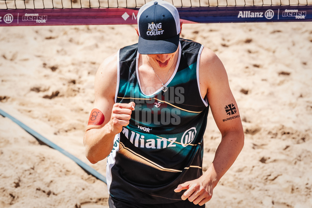 Beachvolleyball | Frauen | Allianz German Beach Tour 2025 | Tourstop Hamburg | 30.05.2025 | Robin Sowa jubelt und streckt die Zunge raus