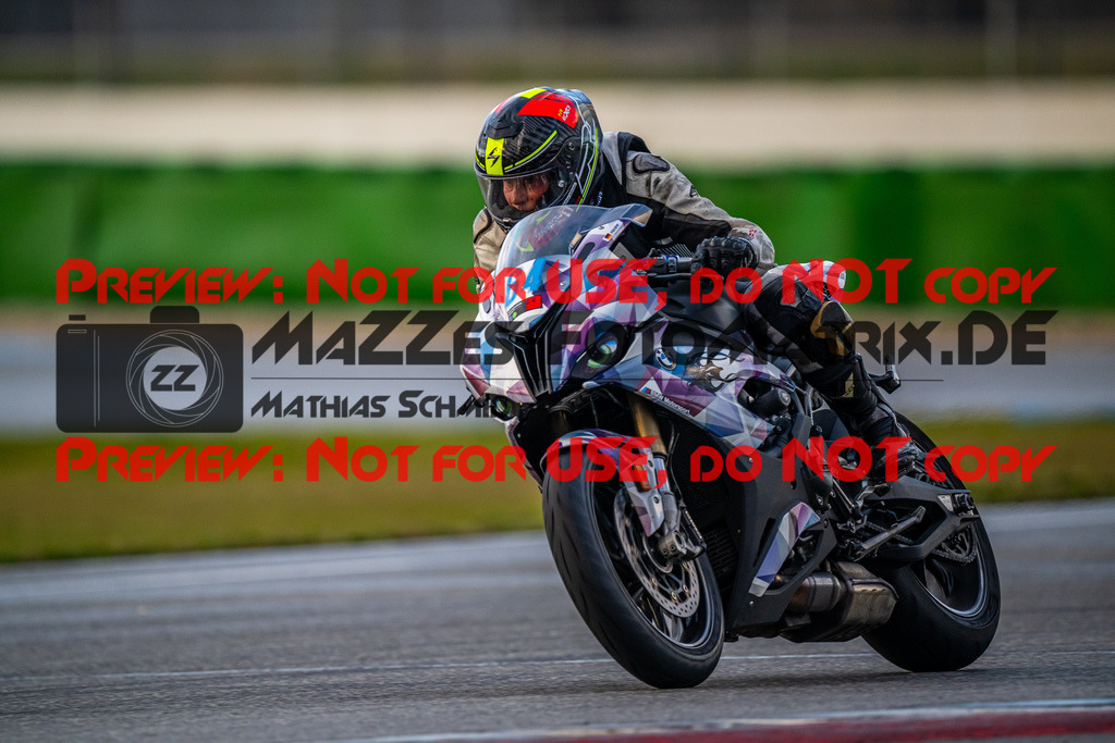 MaZZes_Fotomatrix_20240316_6007705_9421 | Fotograf Mathias Schmid
Sportfotograf,
Eventfotograf,
Hochzeitsfotograf,
Portraitfotograf