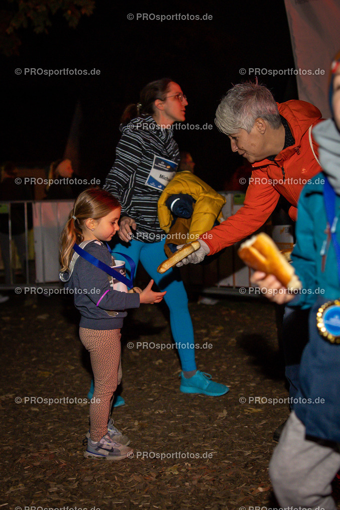 Computacenter Martinslauf Sindorf 2022 in Kerpen-Sindorf, 10.11.2022 | Impressionen vom Computacenter Martinslauf Sindorf 2022 am 10.11.2022 in Kerpen-Sindorf (Nordrhein-Westfalen).