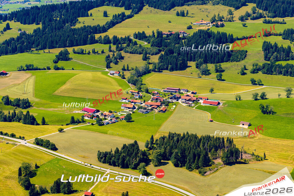 Schrägluftbild  Kalchenbach  Rettenberg - Das Luftbild wurde 2025 vom UL-Flugzeug heraus erstellt ( keine Drohne ) - Hochauflösende Luftaufnahme -Nicht vergleichbar mit Google Maps oder Satelittenbilder- Die Geschenkidee !Mit Lizenz und Bildrechte bestellbar