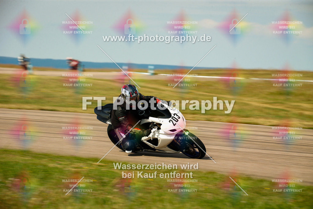 _MOT6203 | Hier findet Ihr Bilder von Touristenfahrten auf der Nürburgring Nordschleife oder von anderen Veranstaltungen die ich besucht habe. Viel Spass beim Durch Schauen 