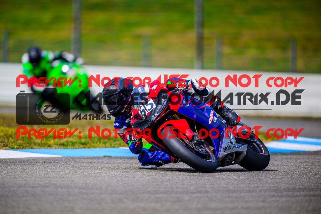 MaZZes_Fotomatrix_20260404_6007705_8190-2 | Fotograf Mathias Schmid
Sportfotograf,
Eventfotograf,
Hochzeitsfotograf,
Portraitfotograf