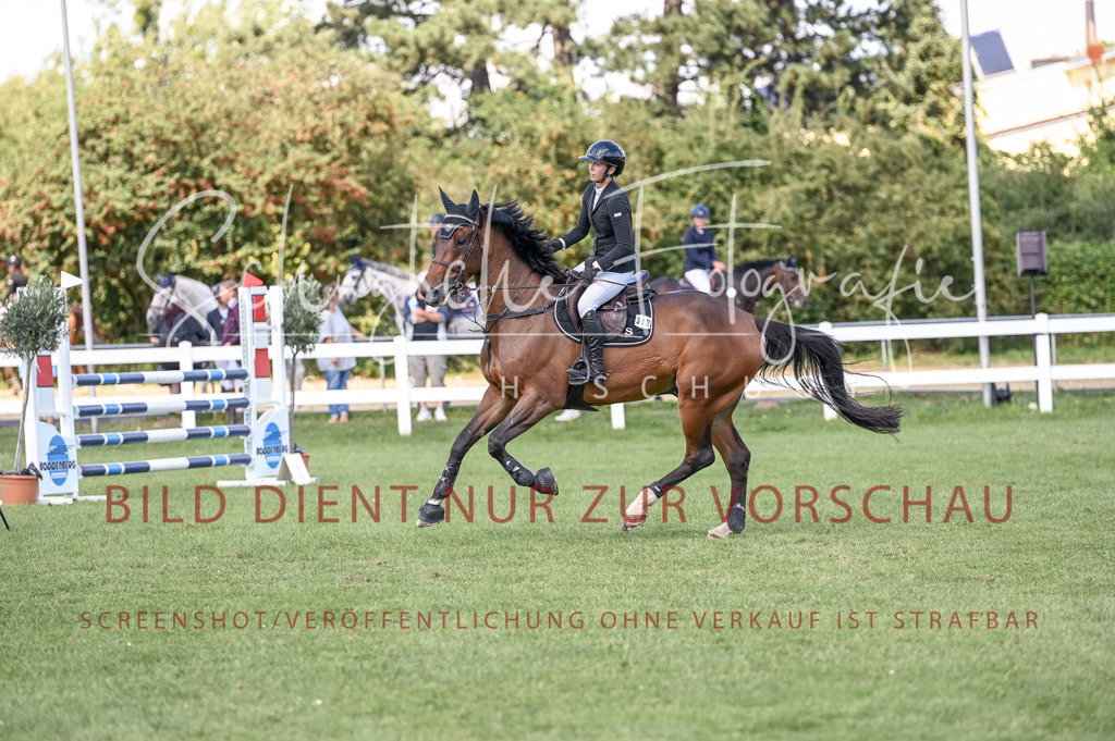 Schugtsche-Düren.2024-09.Springprf.L-203 | Schugtsche Fotografie - Realisiert mit Pictrs.com