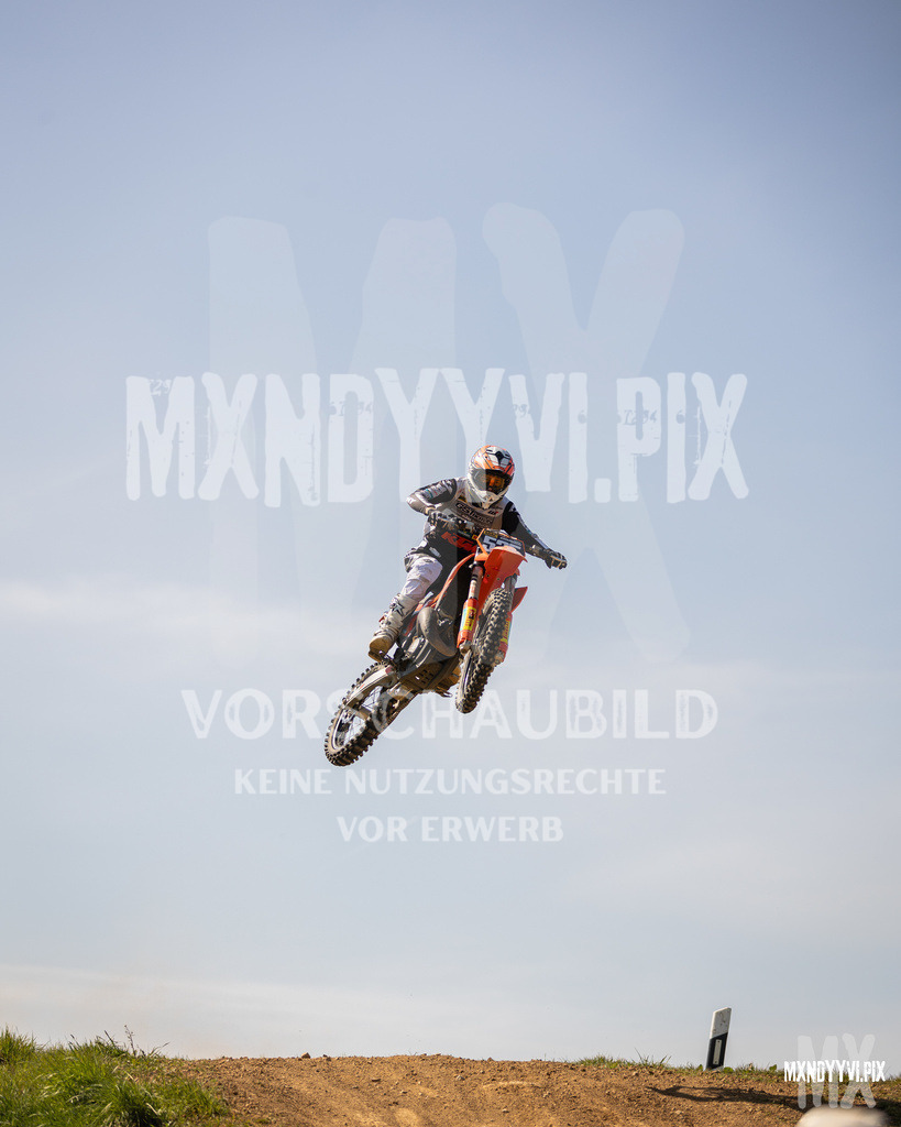 866A3696 | mxndyyvipix