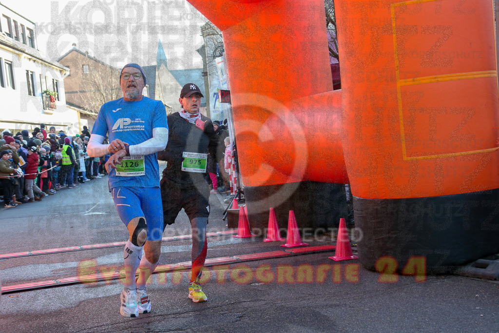 241201_1046_EX1_8571 | Sportfotografie im Rhein-Sieg Kreis, Köln, Bonn, NRW, Rheinland Pfalz, Hessen, etc. Unser Tätigkeitsfeld umfasst den Laufsport vom Volkslauf über den Marathon, Duathlon, Triathon bis zum Ultralauf wie Kölnpfad Ultra oder Schindertrail.