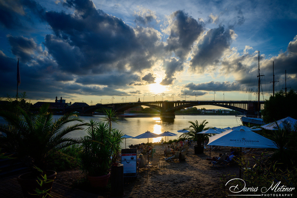 Die Theodor-Heuss-Brücke | Die Theodor-Heuss-Brücke zwischen Mainz und Mainz-Kastel