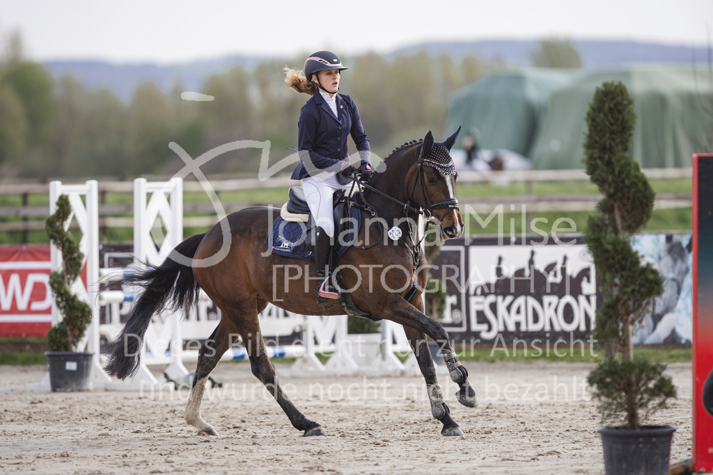 240330_Fruehlingsfest_Amateur-SprPf-A-220 | Deine schönsten Turniermomente als professionelle Fotos! Entdecke hochwertige Pferdesport-Fotografie im Online-Shop. Jetzt Fotos finden & bestellen!