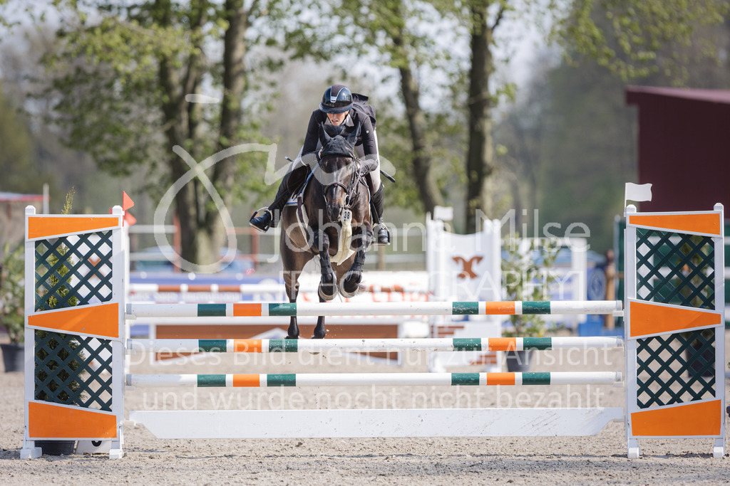 220426_Mühlen_04SprgPf-L-479 | Oerlinghausen Währentrup 26.08.2021, Stilspringprüfung Kl.A*