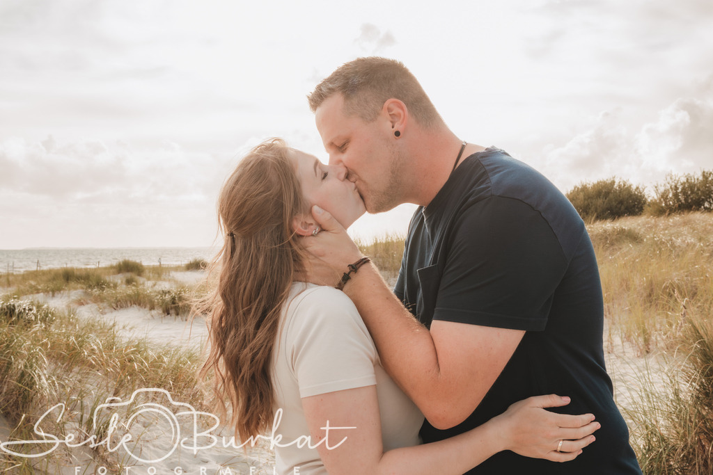 20250911-IMG_0525 | Authentische, natürliche und emotionale Fotoshootings auf der Nordseeinsel Föhr. Als Fotografin halte ich deine schönsten Momente in einzigartigen Neugeborenen-, Familien-, Paar- und Einzelshootings fest. Jetzt einen Termin vereinbaren!