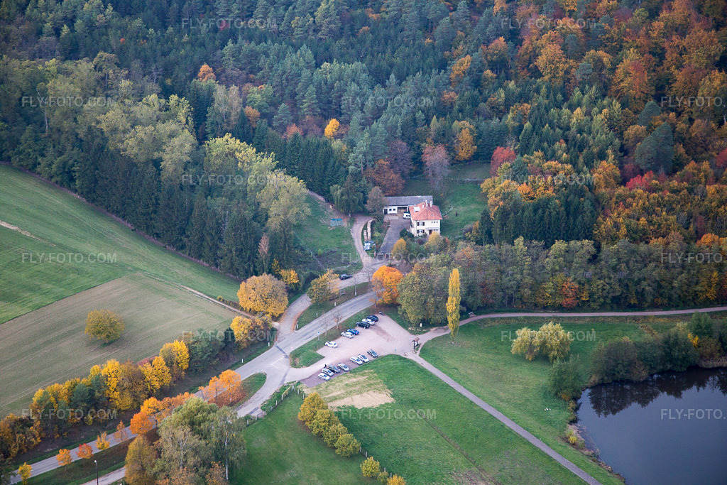Aerial view: Plan d'Eau de Wolfartshoffen in Reichshoffen in the state Bas-Rhin, France.Photo: IMG_084870.jpg taken on 10/24/2015 by Werner Riehm/FLY-FOTO.comResolution of the original: 5472 x 3648 px