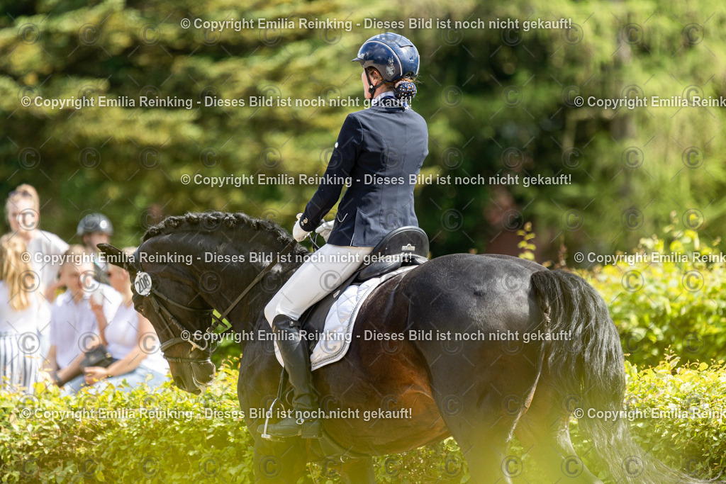 CL5A4107-2 | Emilia Reinking Fotografie - Realisiert mit Pictrs.com