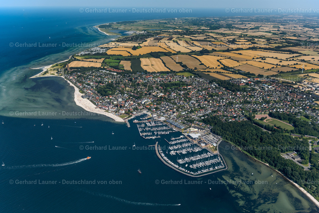 4037960 | Laboe mit Yachthafen