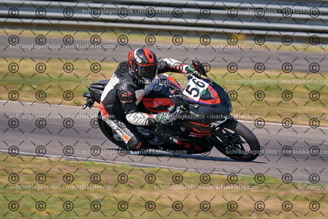 26bt05-0482 | markuskiefer.com - Realisiert mit Pictrs.com