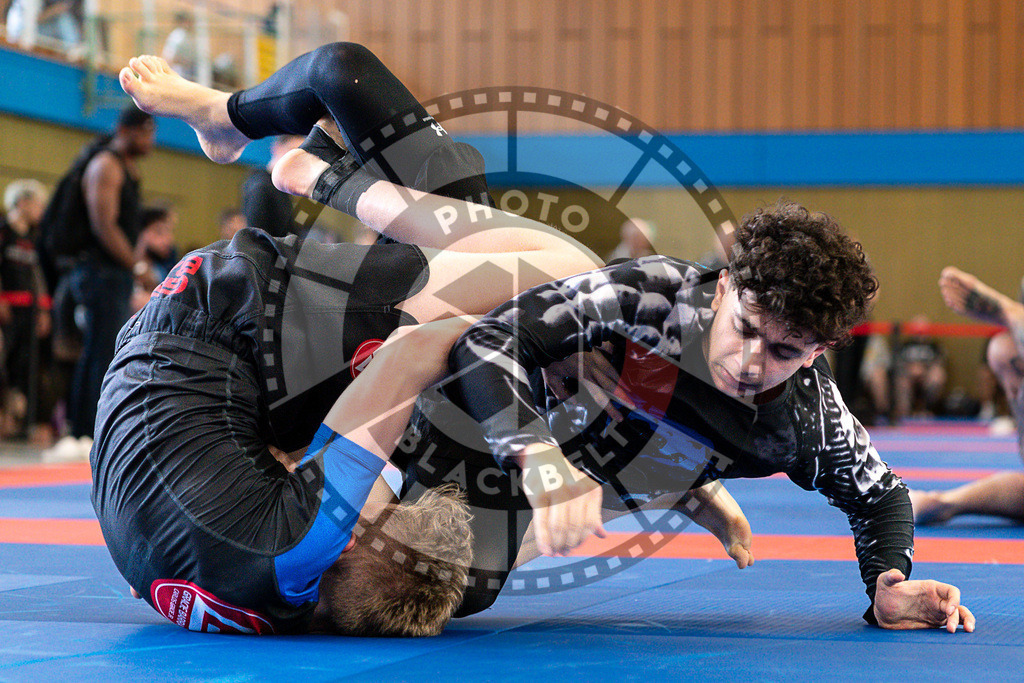 20250510PBB2704 | Athletes compete during the JJLG Berlin Open Jiu-Jitsu Championship on May 10, 2025 in Berlin, Germany. © Chiara Dazi / photoblackbelt