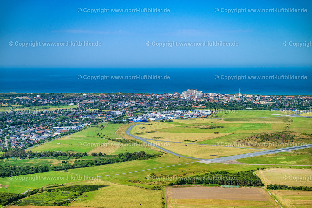 Sylt_Tinnum_Westerland_ELS_3423130825 | SYLT 21.06.2025 Ortsansicht an der Meeres-Küste von Westerland und Tinnum auf der Insel Sylt im Bundesland Schleswig-Holstein, Deutschland. // Town view on the sea coast of Westerland and Tinnum on the island of Sylt in the state Schleswig-Holstein, Germany. Foto: Martin Elsen