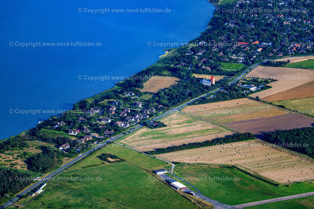 Sylt_Keitum_Klentertal_ELS_7003130825 | KEITUM 13.08.2025 Ortsansicht an der Meeres-Küste im Ortsteil Klentertal in Keitum auf der Insel Sylt im Bundesland Schleswig-Holstein, Deutschland. // Town view on the sea coast in the district Klentertal in Keitum on the island Sylt in the state Schleswig-Holstein, Germany. Foto: Martin Elsen