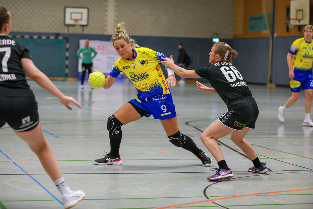 SVN_TvVoerde_021124_015 | Bildergalerie von Sport-Ereignissen aber auch von weiteren spannenden Dingen - nicht nur vom Niederrhein. In Anlehnung an den bekannten Spruch von Hanns Dieter Hüsch heißt das Motto: "Niederrhein ist überall".  - Realisiert mit Pictrs.com