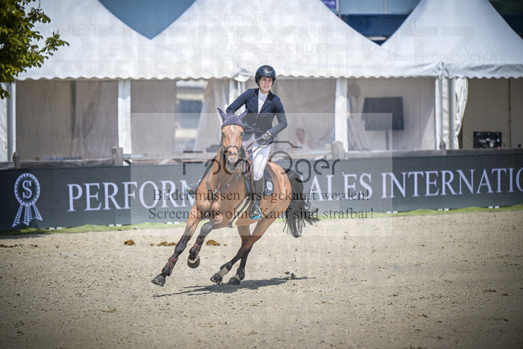 DOS_3493 | Entdecke hochwertige Reitturnierfotos von Foto Oger. Professionell, emotional und authentisch – jetzt Lieblingsmomente im Shop bestellen.Deutschlandweite Turnierfotografie. - Realisiert mit Pictrs.com