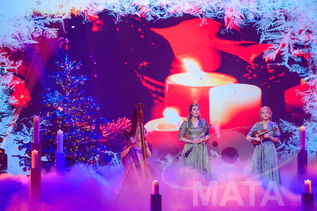 _DWI6126 | Perlseer Gsang bei '30 Jahre Sternstunden-Gala 2023' in der Frankenhalle. Nürnberg, 15.12.2023 - Realisiert mit Pictrs.com