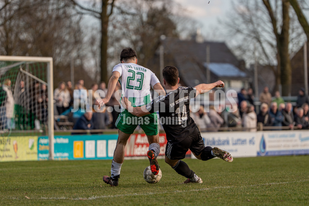 Fußball I Herren I Saison 2025-2026 I Bezirksliga Weser-Ems 4 I 21. Spieltag I TuS Lutten - SW Osterfeine I 4258 | jns.sportfotos - Realisiert mit Pictrs.com