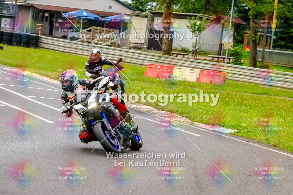 VBK-7838 | Hier findet Ihr Bilder von Touristenfahrten auf der Nürburgring Nordschleife oder von anderen Veranstaltungen die ich besucht habe. Viel Spass beim Durch Schauen 